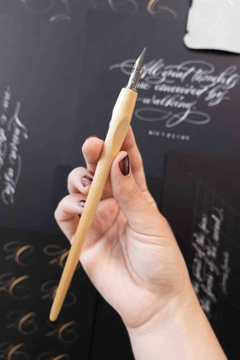 toc drept pentru caligrafie cu prindere ergonomica